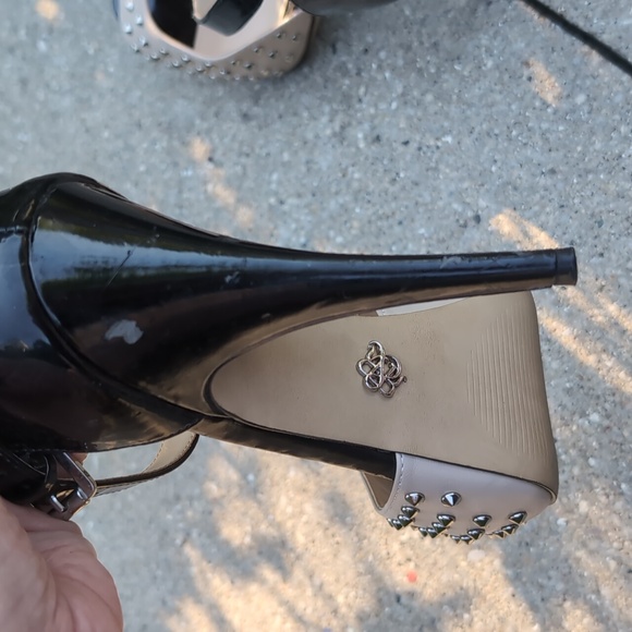 Rock & Republic Studded Heels Cream & Black Sz 9 - Picture 6 of 7